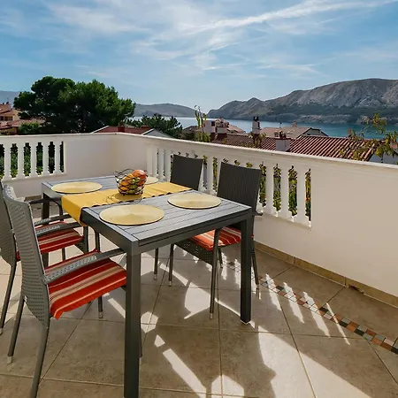 With Terrace Apartment *