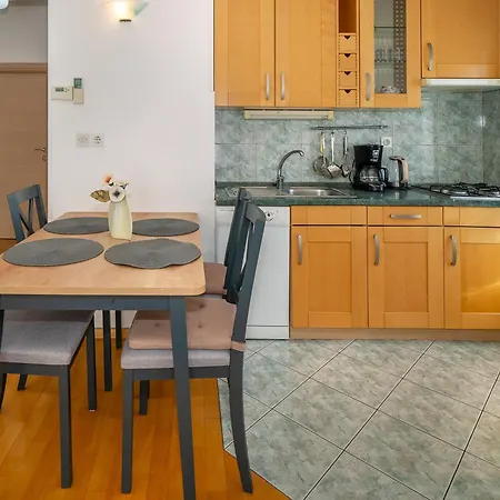 With Terrace Apartment *