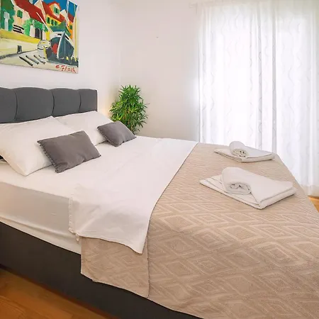 With Terrace Apartamento Baška